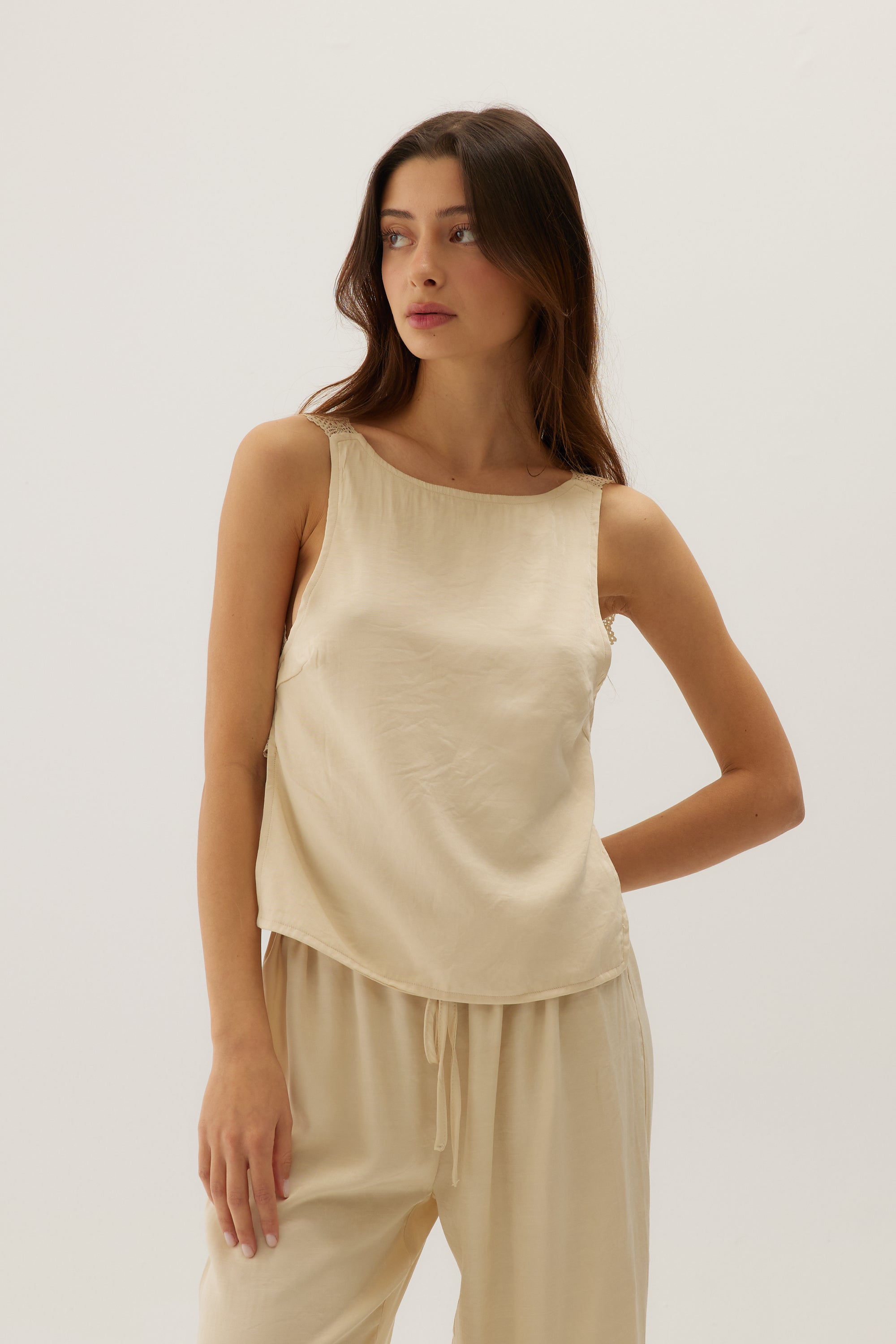 Tops – Eladay